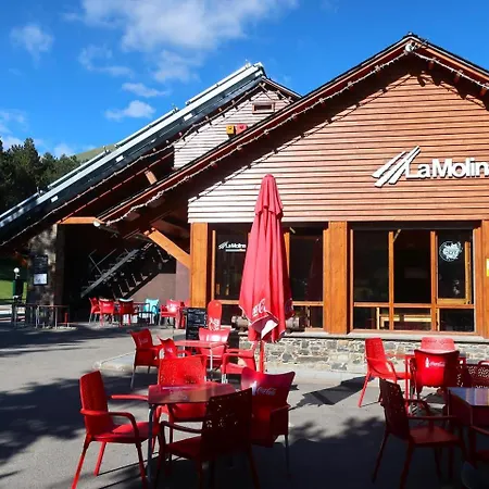 A Pie De Pistas De La Molina