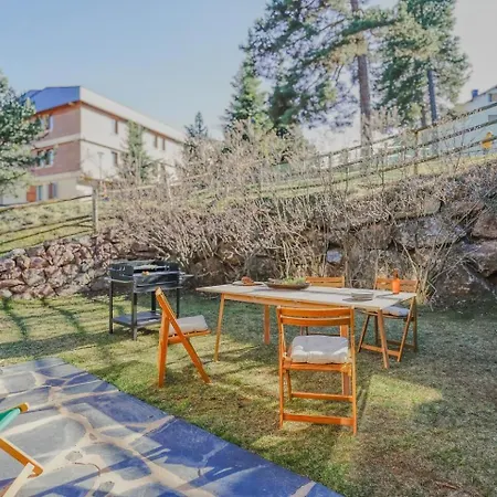A Pie De Pistas De * La Molina (Girona)
